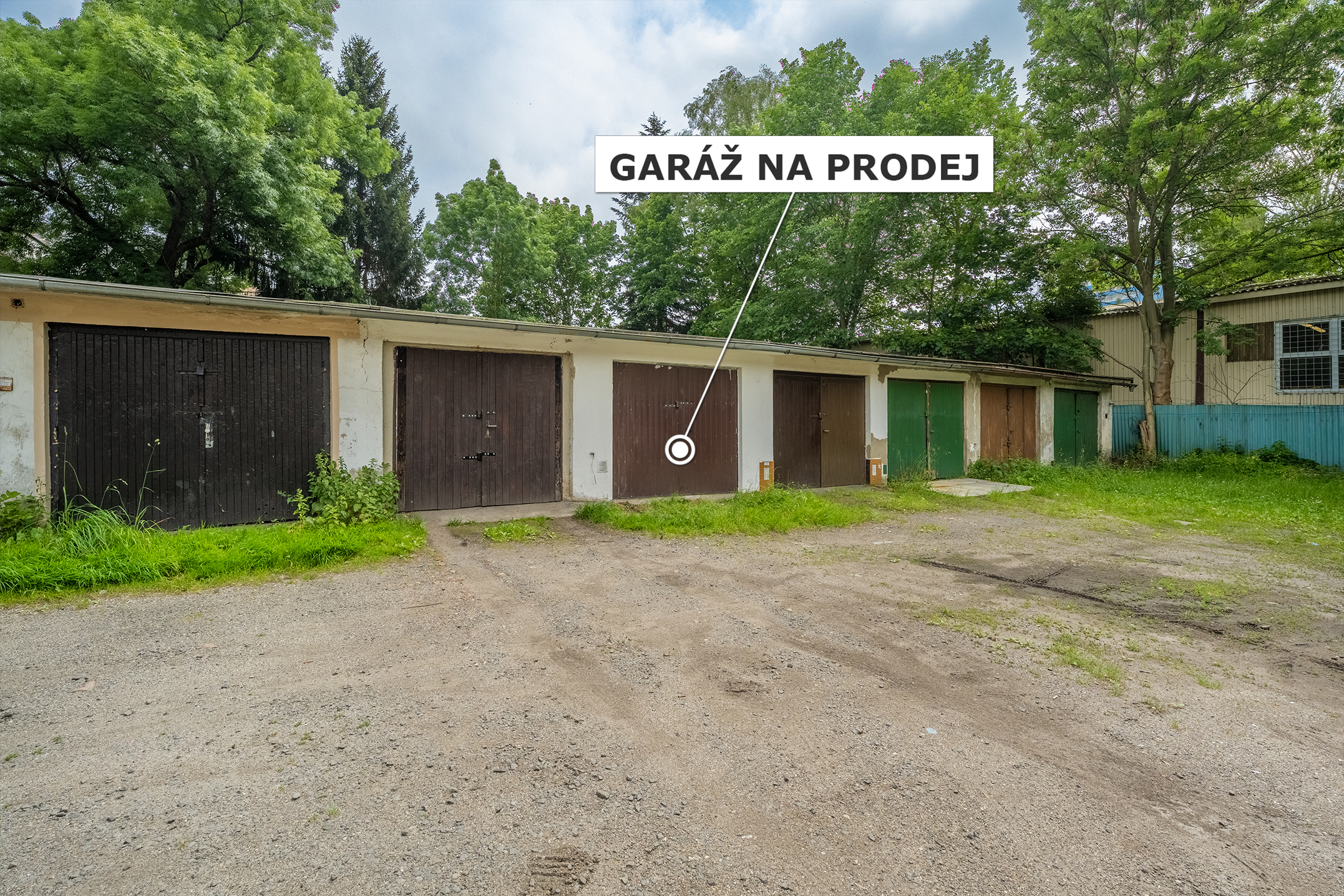 Garáž